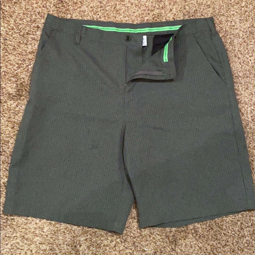 Izod Men’s Golf Shorts